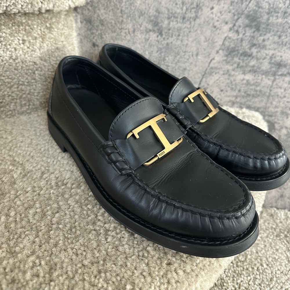Women’s Black Leather Loafers with Gold Timeless Accent